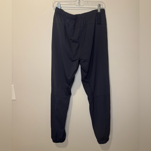 Fabletics Men's The One Jogger | Medium | Black - Picture 4 of 8